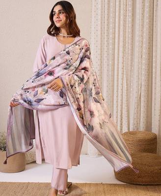 Women Embroidered Regular Thread Work Kurta with Trousers & With Dupatta 5