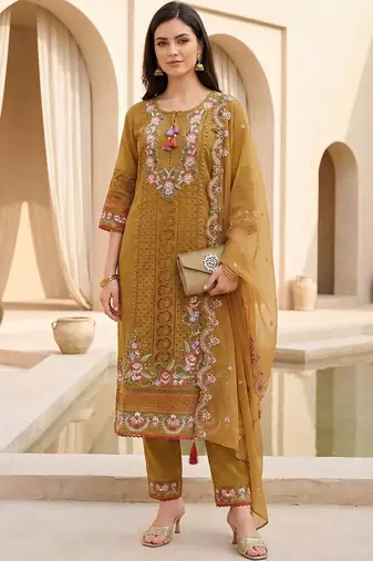 Women Floral Embroidered Regular Thread Work Kurta with Trousers & With Dupatta