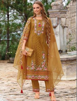 Women Floral Embroidered Regular Thread Work Kurta with Trousers & With Dupatta 5