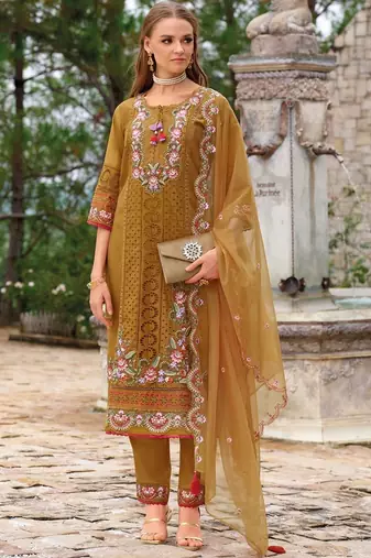 Women Floral Embroidered Regular Thread Work Kurta with Trousers & With Dupatta