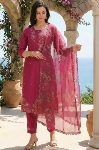 Women Floral Embroidered Regular Thread Work Liva Kurta with Trousers & With Dupatta