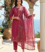 Women Floral Embroidered Regular Thread Work Liva Kurta with Trousers & With Dupatta