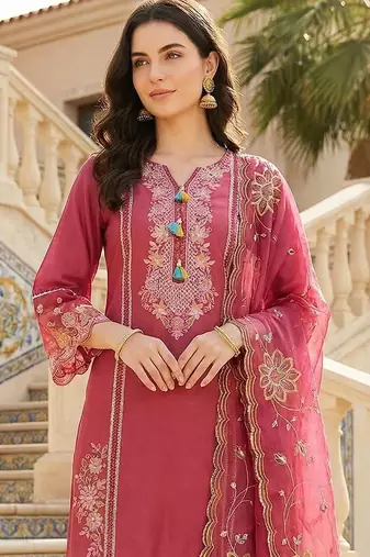 Women Floral Embroidered Regular Thread Work Kurta with Trousers & With Dupatta