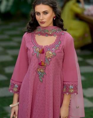 Women Floral Embroidered Regular Thread Work Pure Cotton Kurta with Trousers & With Dupatta 4