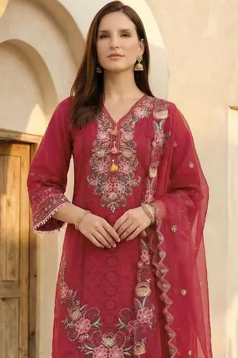 Women Floral Embroidered Regular Thread Work Kurta with Trousers & With Dupatta