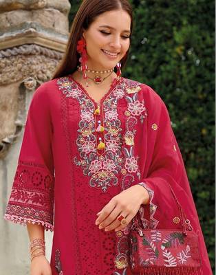 Women Floral Embroidered Regular Thread Work Kurta with Trousers & With Dupatta 3