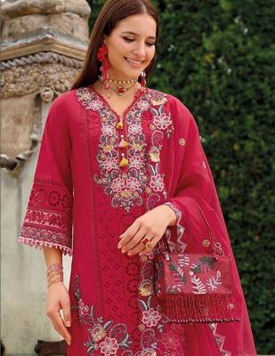 Women Floral Embroidered Regular Thread Work Kurta with Trousers & With Dupatta 7