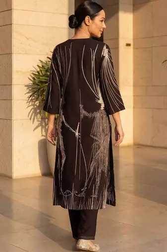 Women Printed Regular Kurta with Trousers