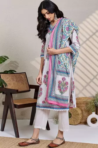 Women Floral Printed Regular Pure Cotton Kurta with Trousers & With Dupatta