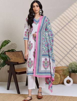 Women Floral Printed Regular  Cotton Kurta with Trousers & With Dupatta 4