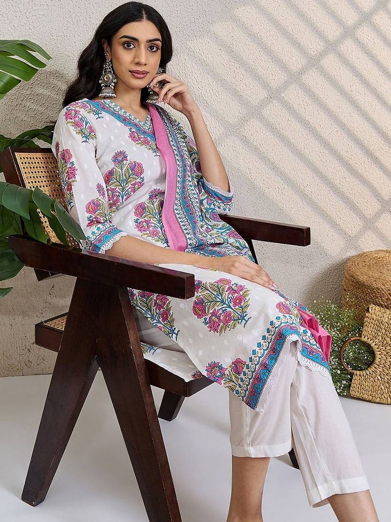 Women Floral Printed Regular  Cotton Kurta with Trousers & With Dupatta
