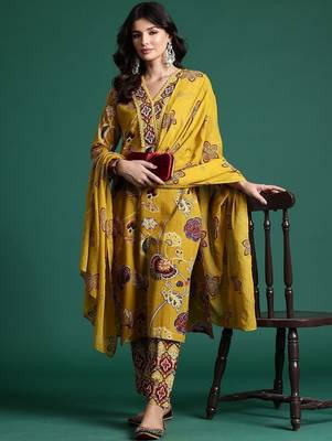 Women Floral Printed Regular Thread Work  Cotton Kurta with Trousers & With Dupatta 1