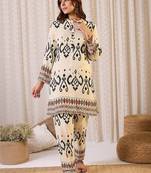 Ethnic Motifs Printed Straight Kurta With Trouser