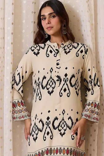 Ethnic Motifs Printed Straight Kurta With Trouser