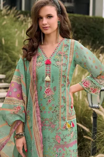 Women Floral Printed Regular Linen Kurta with Trousers & With Dupatta