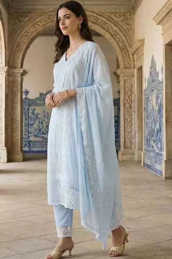 Women Ethnic Motifs Embroidered Regular Thread Work Pure Cotton Kurta with Trousers & With Dupatta