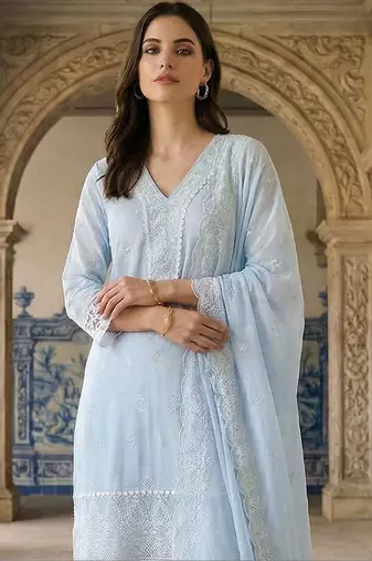 Women Ethnic Motifs Embroidered Regular Thread Work Pure Cotton Kurta with Trousers & With Dupatta