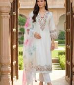 Women Floral Embroidered Regular Thread Work Kurta with Trousers & With Dupatta