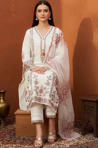 Women Floral Printed Regular Thread Work Kurta with Trousers & With Dupatta