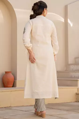 Floral Embroidered Mandarin Collar Pure Cotton A Line Kurta With Trousers