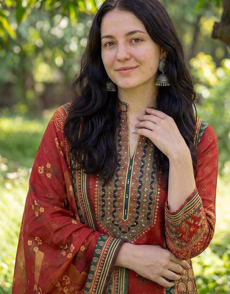Women Ethnic Motifs Printed Regular Sequinned Pure Cotton Kurta with Trousers & With Dupatta
