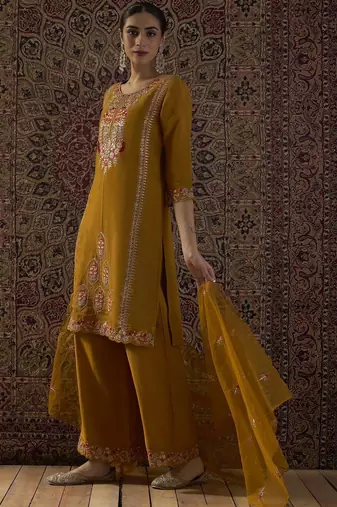 Floral Embroidered Thread Work Straight Kurta With Palazzo & Dupatta