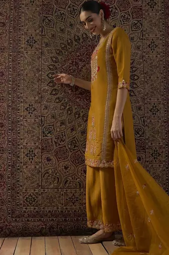 Floral Embroidered Thread Work Straight Kurta With Palazzo & Dupatta