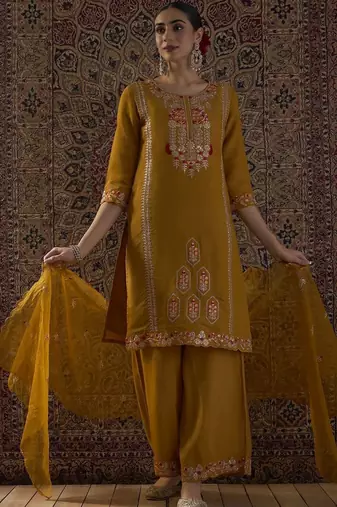 Floral Embroidered Thread Work Straight Kurta With Palazzo & Dupatta