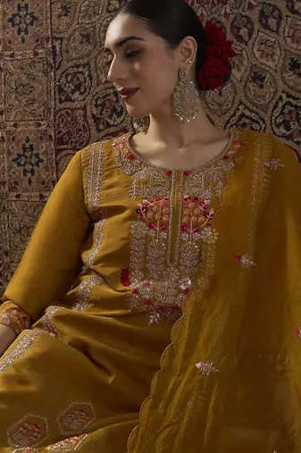 Floral Embroidered Thread Work Straight Kurta With Palazzo & Dupatta