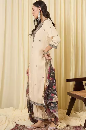 Women Floral Embroidered Regular Thread Work Kurta with Patiala & With Dupatta
