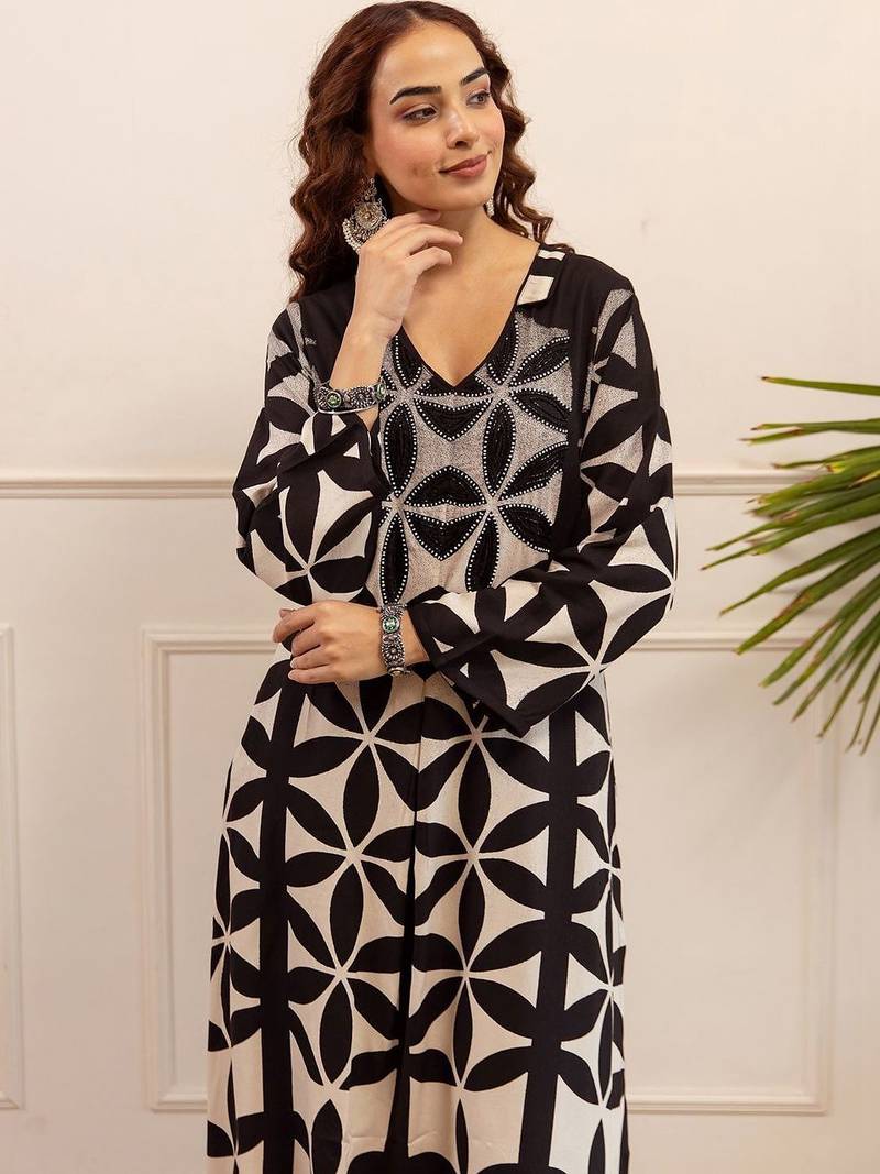 Women Printed Regular Kurta with Palazzos