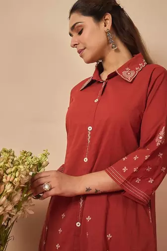 Women Motifs Embroidered Regular Thread Work Pure Cotton Kurta With Trousers