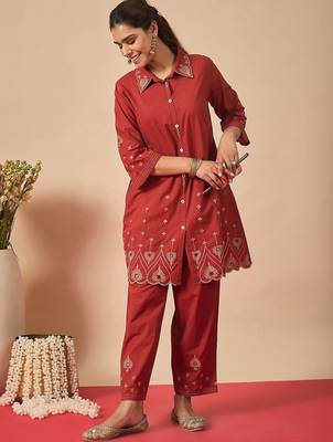 Women Motifs Embroidered Regular Thread Work Pure Cotton Kurta With Trousers 3