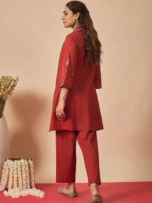 Women Motifs Embroidered Regular Thread Work Pure Cotton Kurta With Trousers 6