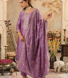 Women Ethnic Motifs Embroidered Regular Kurta with Trousers & With Dupatta