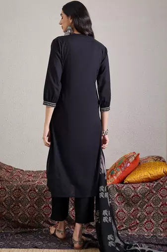 Women Paisley Embroidered Regular Thread Work Pure Cotton Kurta with Trousers & With Dupatta