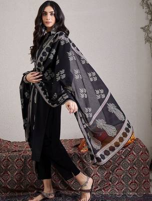 Women Paisley Embroidered Regular Thread Work Pure Cotton Kurta with Trousers & With Dupatta 5
