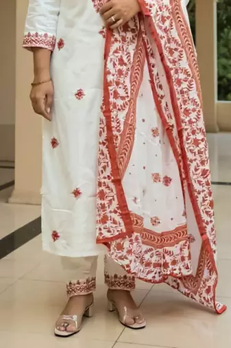 Floral Embroidered Pure Cotton Kurta With Trousers & Dupatta