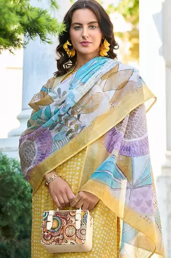 Women Floral Embroidered Thread Work Linen Kurta with Trousers & With Dupatta