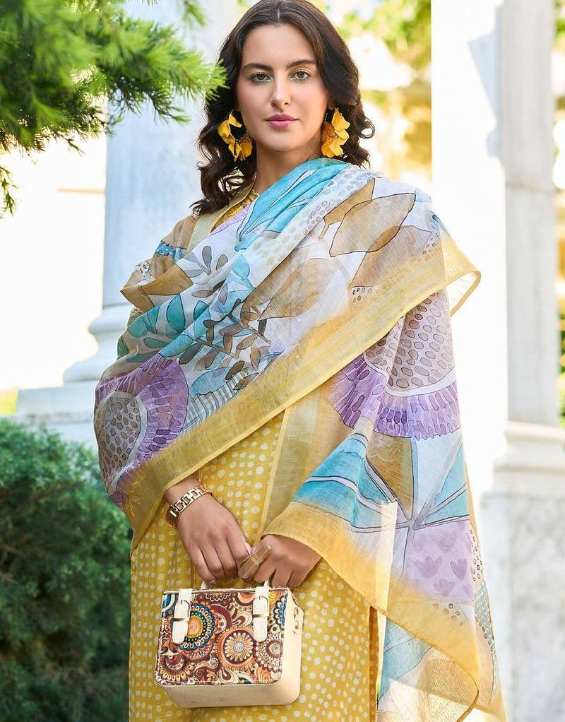 Women Floral Embroidered Thread Work Linen Kurta with Trousers & With Dupatta