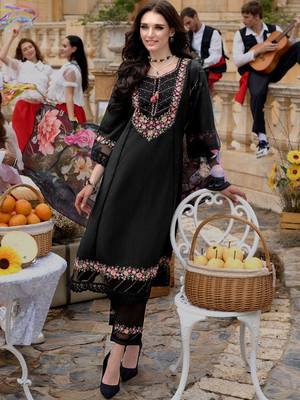 Floral Yoke Design Thread Work A-Line Kurta With Trousers & Dupatta 1