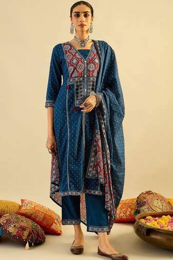 Women Ethnic Motifs Printed Regular Thread Work  Cotton Kurta with Trousers & With Dupatta