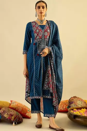 Women Ethnic Motifs Printed Regular Thread Work  Cotton Kurta with Trousers & With Dupatta