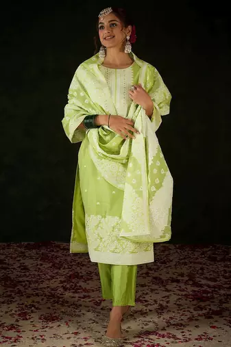 Women Ethnic Motifs Regular Kurta with Trousers & With Dupatta