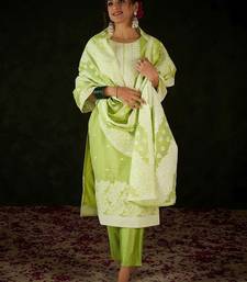 Women Ethnic Motifs Regular Kurta with Trousers & With Dupatta