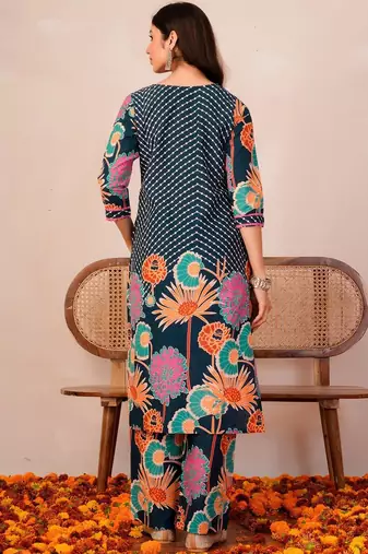 Women Floral Printed Regular Thread Work  Cotton Kurta with Palazzos & With Dupatta