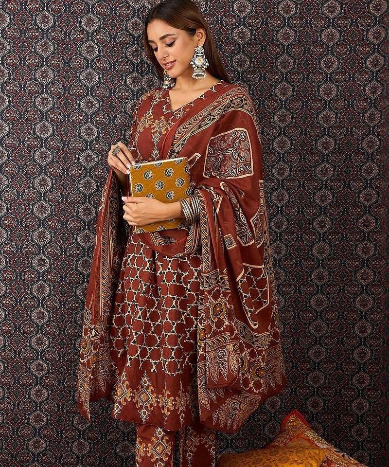 Women Ethnic Motifs Printed Regular Pure Cotton Kurta Trousers With Dupatta