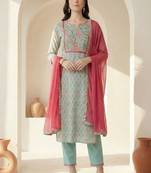 Women Floral Printed Regular Mirror Work  Cotton Kurta with Trousers & With Dupatta