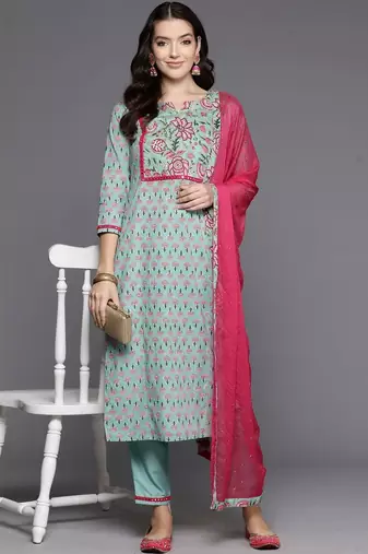 Women Floral Printed Regular Mirror Work  Cotton Kurta with Trousers & With Dupatta