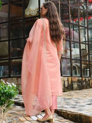 Floral Yoke Design Notch Neck Straight Kurta With Trousers & Dupatta 5